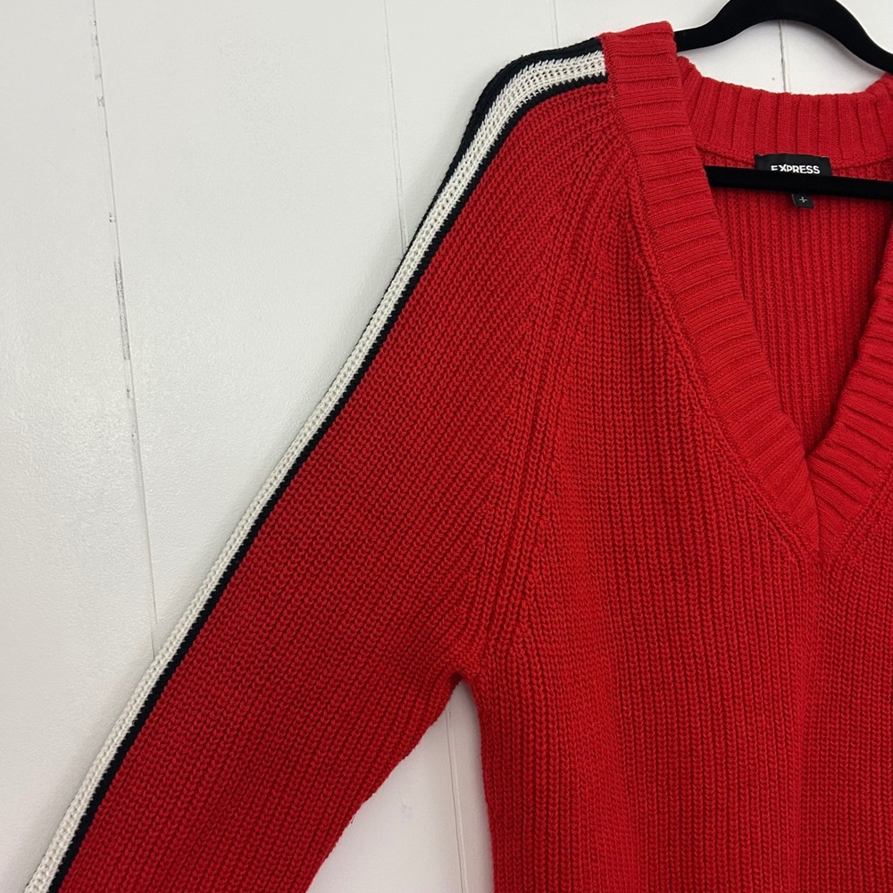 Express Red V-Neck Shaker Knit Sweater Black White Sleeve Stripe Womens Small - Picture 5 of 8